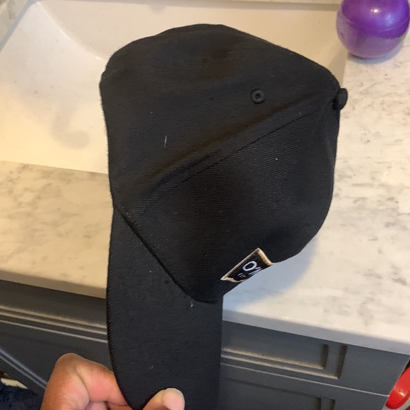 O’Neill hat - Picture 3 of 7